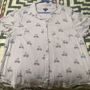 Torrid button up shirt